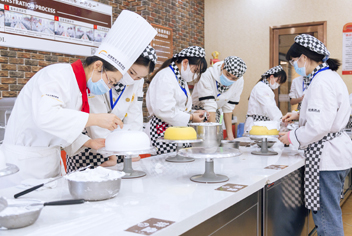 在新疆新东方学厨师能学会吗